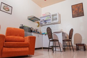 Interior - The Orange theory cosy I bedroom apartment  3 min walk to the U.S Embassy (Kacyiru)