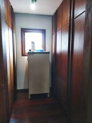 Suite Confort | Cocina privada | Refrigerador, horno, parrilla de estufa y tostadora