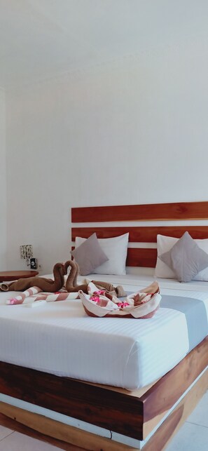 Superior Double Room | In-room safe, desk, rollaway beds, free WiFi - Rumah Amel (Gili Air)