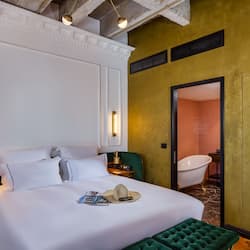 Presidentiële suite | 1 slaapkamer, lakens van Egyptisch katoen, luxe beddengoed, een minibar