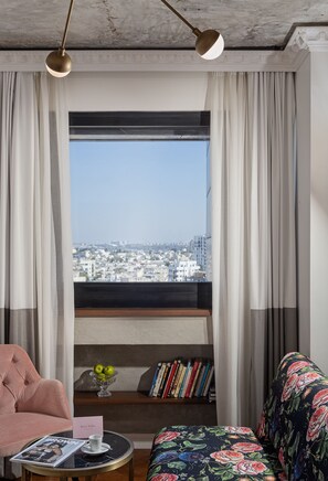 Suíte júnior | Roupas de cama de algodão egípcio, roupas de cama premium, frigobar