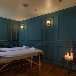 Behandelingskamers voor koppels, hotstone-massages