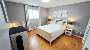 2 chambres, fer et planche Ă repasser, Wi-Fi gratuit, draps fournis