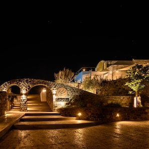 Front of property – evening/night - Soil of Sun Luxury Villas (Santorini)