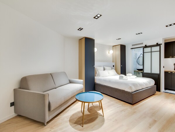 1 slaapkamer, een strijkplank/strijkijzer, wifi, beddengoed