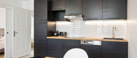 冰箱、微波炉、洗碗机、茶具/咖啡用具