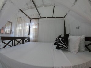 2 makuuhuonetta, silitysrauta/-lauta, ilmainen Wi-Fi, vuodevaatteet