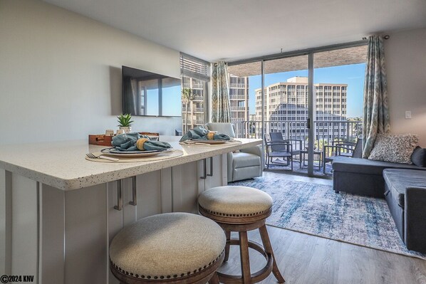 TV - Best Bargain Vacation On The Beach!  Estero Beach & Tennis Club Right On Gulf! (Fort Myers Beach)