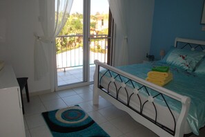 2 Schlafzimmer, Zimmersafe, Bügeleisen/Bügelbrett, WLAN