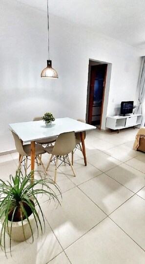 Dining - Encantos de Ubatuba apartment. (Estufa II)