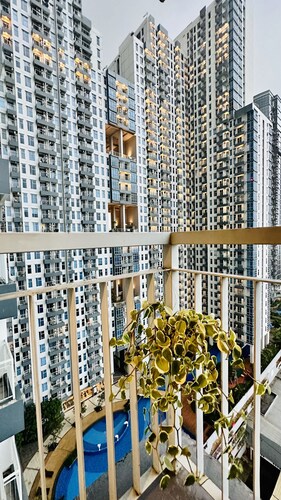 Luxury Anderson Apartment On Top of Pakuwon Mall