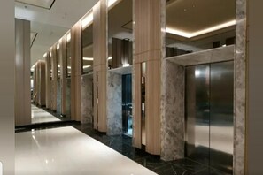 Interior - Luxury Anderson Apartment On Top of Pakuwon Mall (Surabaya)