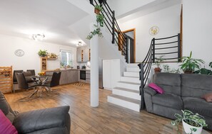 Smart TV, DVD player