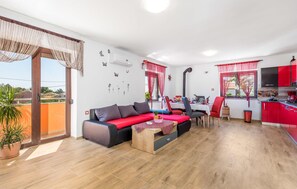 Smart TV, foosball, table tennis