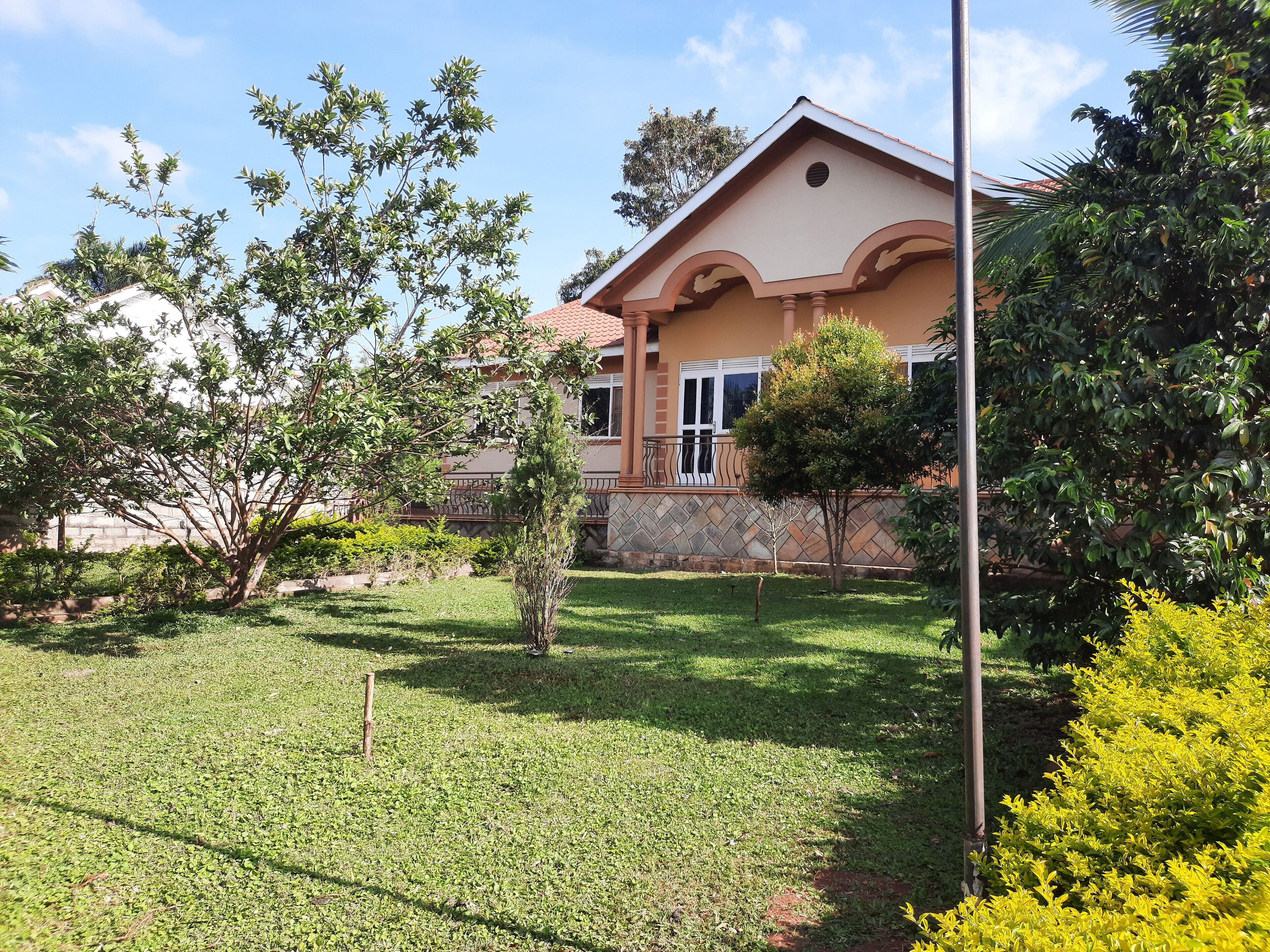 Photo - Airport Side Hotel Entebbe
