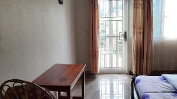 Double Room, Bathtub, Garden View