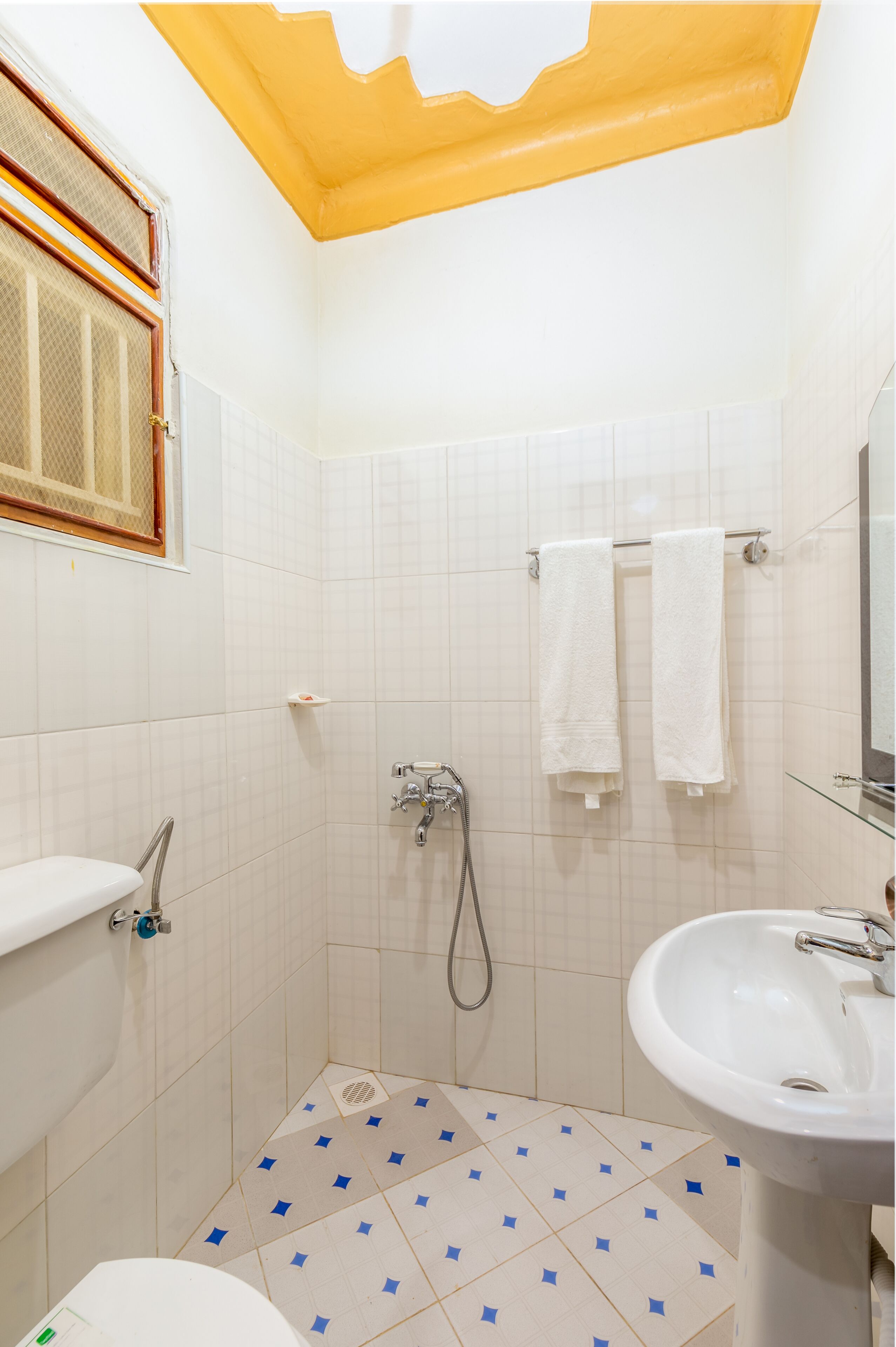 Photo - Airport Side Hotel Entebbe