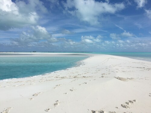 Perfect Location in Long Island, Bahamas; Best Value and Location!