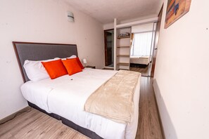 2 bedrooms, Internet