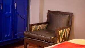 Egyptian cotton sheets, premium bedding, down duvets, free WiFi - Bull House (Urubamba)