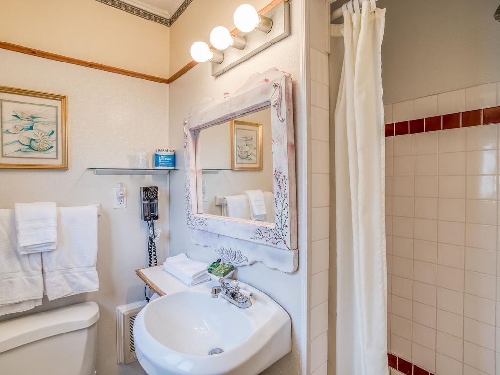 淋浴设施、毛巾