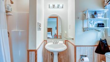 Shower, towels