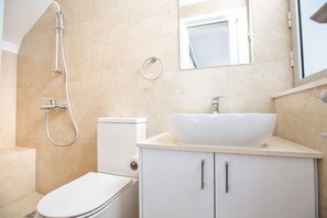 Villa, 3 chambres, piscine privée | Salle de bain