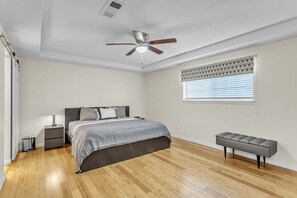 4 bedrooms, iron/ironing board, travel cot, free WiFi