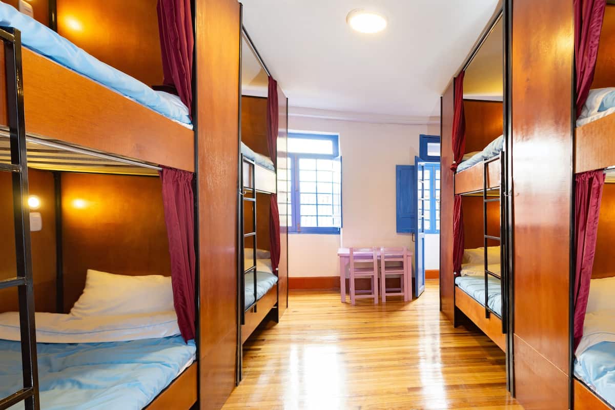 Dormitorio compartido | Ropa de cama de alta calidad, wifi gratis y ropa de cama