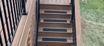 Entrée privée, suite de niveau inférieur avec lit King et faune