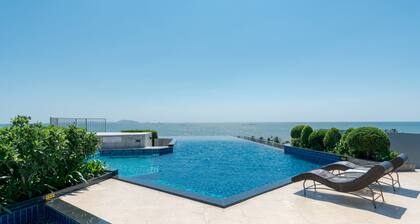 The Exclusive Garden View 1 bedroom suite at Bangsaen