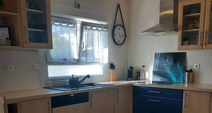 EXCLUSIVE House 100 m2 private parking / garden / 6-8 persons