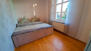 3 bedrooms, WiFi, bed sheets - Vacation apartment Pasewalk (Papendorf)