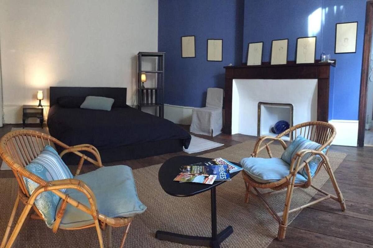 Premium bedding, minibar, individually decorated, individually furnished