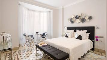 2 slaapkamers, een strijkplank/strijkijzer, gratis wifi, beddengoed