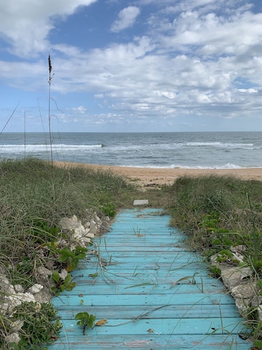 Oceanfront Vacation house in Ormond Beach