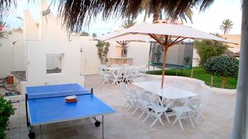 Children's play area - outdoor