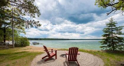 Kabekona Lake Paradise: Sandy Beach, Spectacular Sunsets!