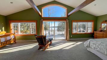 5 bedrooms, iron/ironing board, travel cot, WiFi