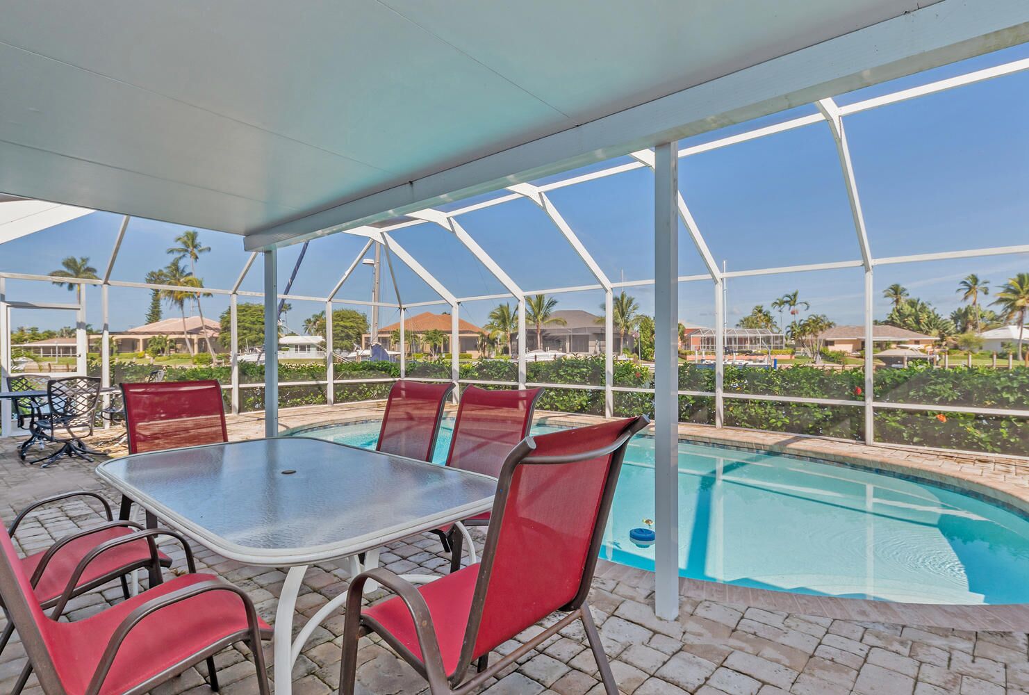 House now avail Mar 22 to 29, 2023 w/ pool, 2 blocks to Marco River
