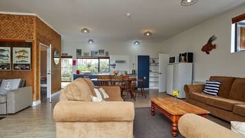 Blackout curtains, free WiFi, bed sheets