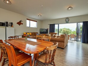 Zimmer | Essbereich im Zimmer