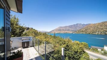 Private Deluxe Apartment | Balcony view