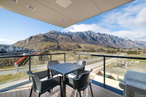 Private 2 Bedroom Executive Apartment | Terrace/patio - Executive 2 Bedroom Apartment Remarkables Park (Queenstown)