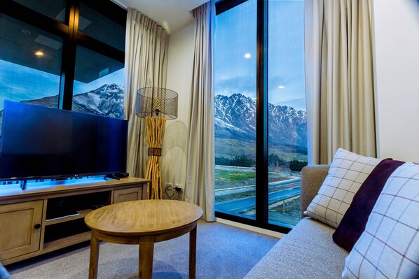 Private 2 Bedroom Executive Apartment | Living area | Flat-screen TV, Netflix, streaming services - Executive 2 Bedroom Apartment Remarkables Park (Queenstown)