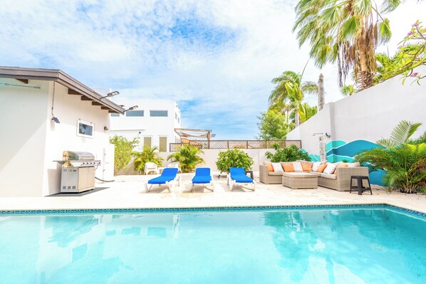 Outdoor pool - Modern Aqua Vista villa with a private pool. (Noord)