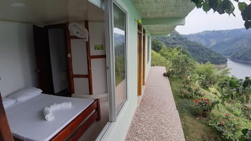Kamar Double Deluks | Seprai antialergi, Wi-Fi gratis, dan seprai linen