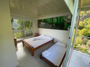 Hypo-allergenic bedding, free WiFi, bed sheets - Ecohotel Campo Alegre (Norcasia)