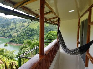 Hypo-allergenic bedding, free WiFi, bed sheets - Ecohotel Campo Alegre (Norcasia)