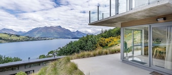 Executive Living in Bluewater